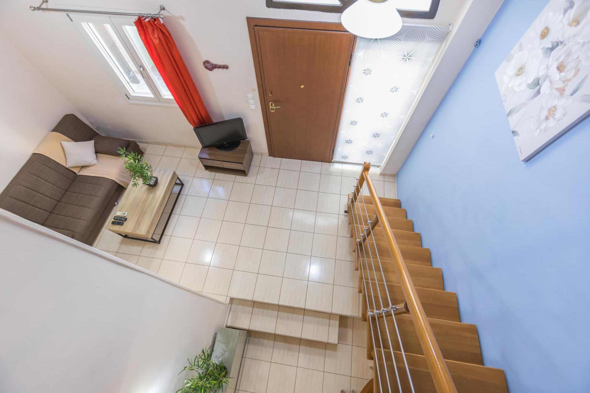 Apartment Raise Koukaki Urban Lofts
