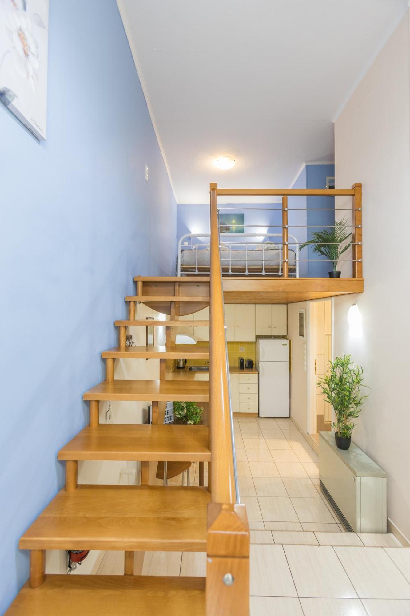 Raise Koukaki Urban Lofts *